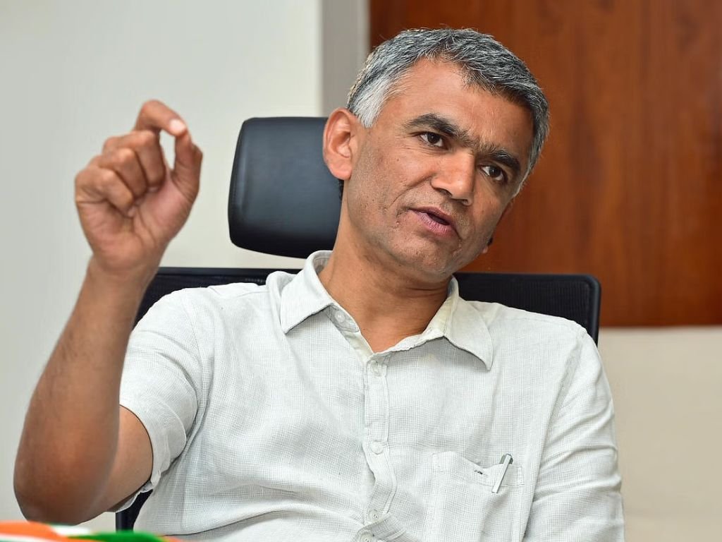 You are currently viewing BIG NEWS : ರಾಜ್ಯದರ 195 ತಾಲೂಕುಗಳನ್ನು ‘ಬರಪೀಡಿತ’ ಎಂದು ಘೋಷಣೆ..!!