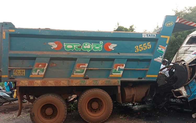 Read more about the article BREAKING : ಭೀಕರ ದುರಂತ : ಸ್ಥಳದಲ್ಲೇ 7 ಜನರ ಸಾವು..!!
