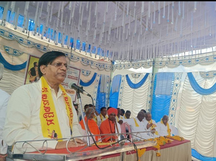 Read more about the article LOCAL EXPRESS : ದಾಸಸಾಹಿತ್ಯದಿಂದ ಕನಕದಾಸರು ಸನ್ಮಾರ್ಗದ ಬೋಧನೆ : ರಾಯರಡ್ಡಿ