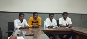 Read more about the article LOCAL NEWS : ಆತುರಾತುರವಾಗಿ ಪರಿಶಿಷ್ಟ ಜಾತಿಯಲ್ಲಿ ಒಳ ಮೀಸಲಾತಿ ಜಾರಿ ಮಾಡದಿರಿ, ಮುಂದೆ ನಿಮಗೆ ಗಂಭೀರವಾದಿತು : ಸುರೇಶ್ ಬಳೂಟಗಿ 