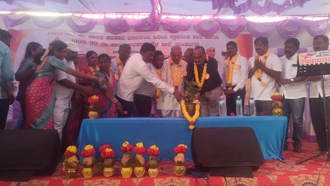 Read more about the article LOCAL NEWS : ಜೀವಂತ ದೇವರ ದರ್ಶನವಾಗುವ ದೇವಾಲಯವೇ ಶಾಲೆ : ಈರಪ್ಪ ಗುಡಿಹಿಂದಿಲ್‌