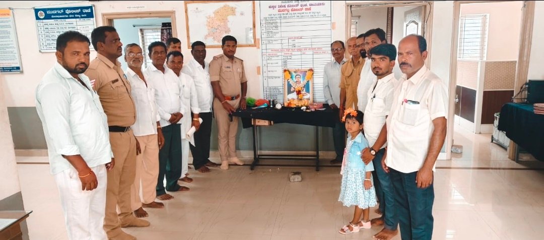 Read more about the article LOCAL NEWS : ಹಡಪದ ಅಪ್ಪಣ್ಣ ಜಯಂತಿ| ವಚನಗಳ ಮೂಲಕ ಸಮಾಜ ಸುಧಾರಣೆ: ಸಂಗನಗೌಡ, ಪೊಲೀಸ್, ಪಾಟೀಲ್