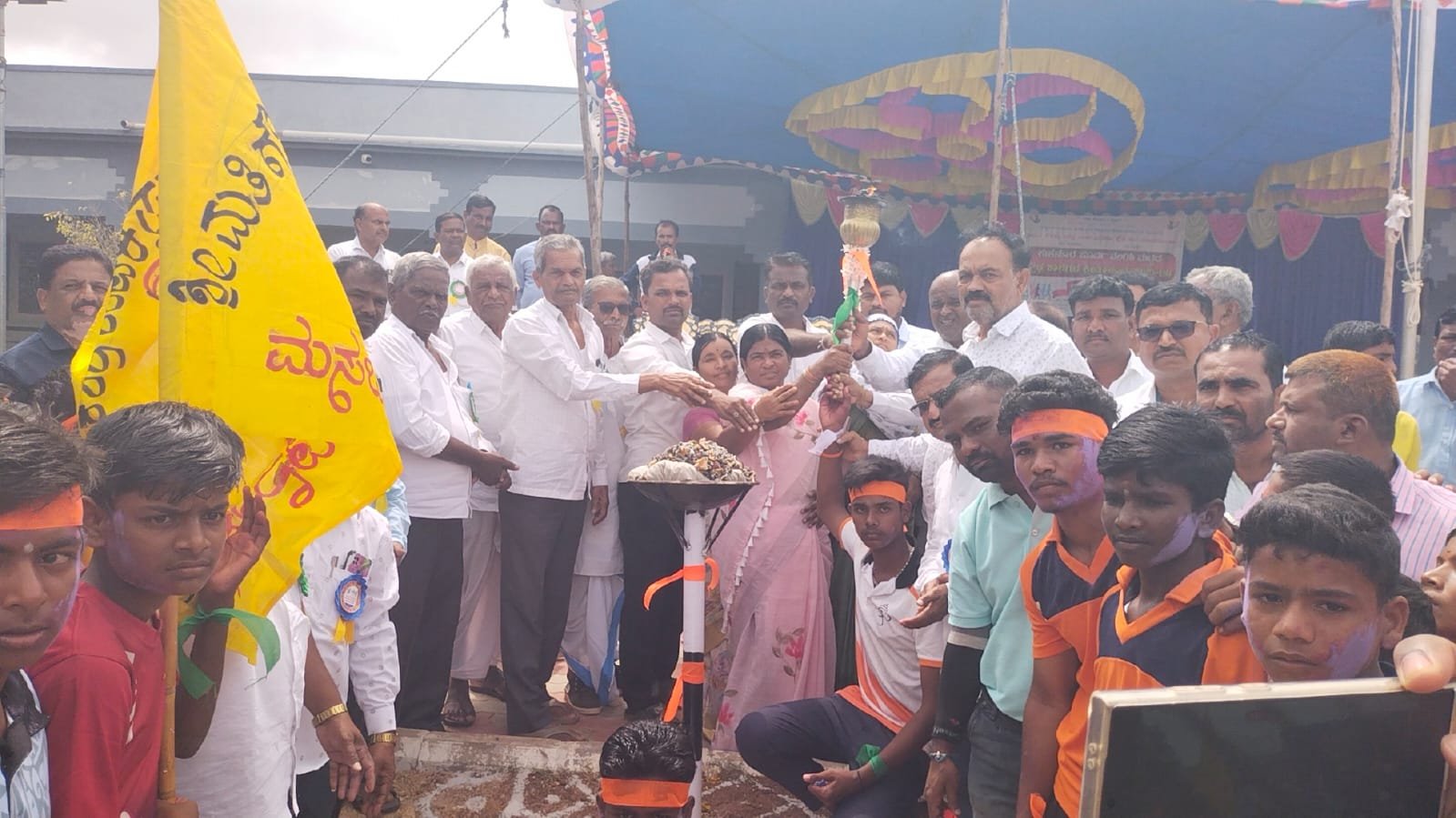 Read more about the article LOCAL NEWS : ಶಿಕ್ಷಣ ಎಷ್ಟು ಮುಖ್ಯವೋ ಅಷ್ಟೇ ಮುಖ್ಯ ಕ್ರೀಡೆ: ಹನುಮಂತಪ್ಪ ಬನ್ನಿಕೊಪ್ಪ