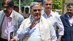 Read more about the article STATE NEWS : ಜನರ ಆರ್ಥಿಕ, ಸಾಮಾಜಿಕ ಹಾಗೂ ಶೈಕ್ಷಣಿಕ ಸ್ಥಿತಿಗತಿಗಳನ್ನು ತಿಳಿಯಲು ಇದೊಂದು ಮಾರ್ಗವಷ್ಟೇ, ಯಾವ ಜಾತಿಯನ್ನೂ ತುಳಿಯುವ ಪ್ರಶ್ನೆಯಿಲ್ಲ : ಸಿಎಂ ಸಿದ್ದರಾಮಯ್ಯ