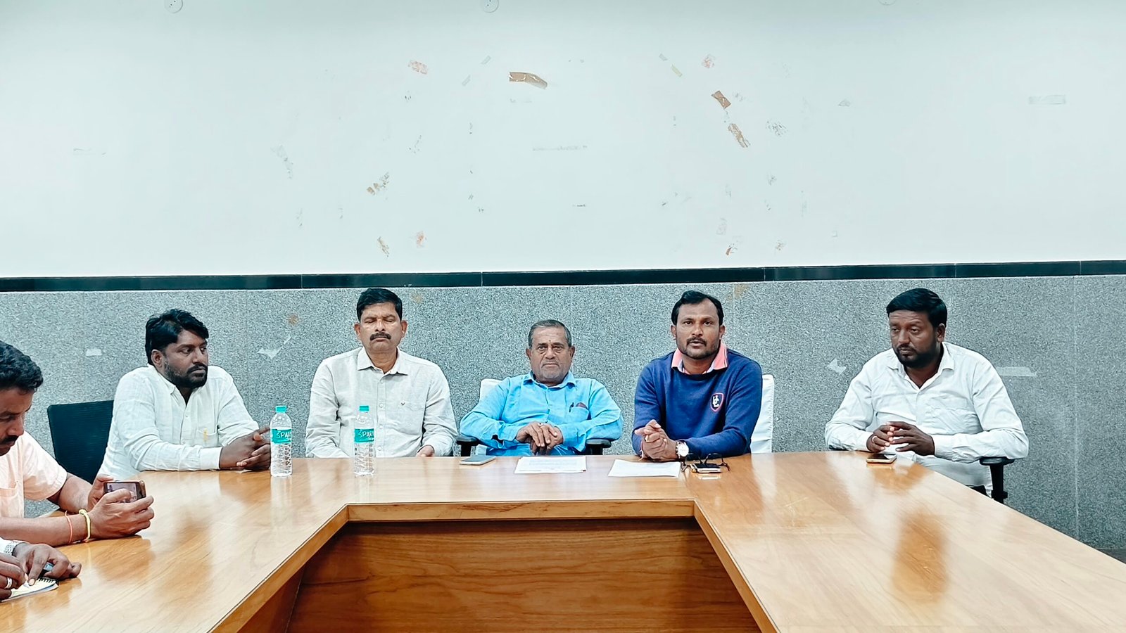 Read more about the article LOCAL NEWS : ಯಲಬುರ್ಗಾ ವಿಧಾನಸಭಾ ಕ್ಷೇತ್ರದಲ್ಲಿ ಶೈಕ್ಷಣಿಕ ಕ್ರಾಂತಿಗೆ ನಾಂದಿ ಹಾಡಿದ್ದೇ ಬಸವರಾಜ ರಾಯರೆಡ್ಡಿಯವರು : ಸಂಗಮೇಶ ಗುತ್ತಿ 