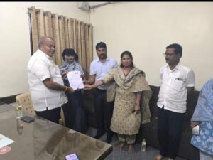 ಮುದಗಲ್ಲ ಪಟ್ಟಣದಲ್ಲಿ ಗಣತಿ ನಮೂನೆ ಭರ್ತಿ ಮಾಡಿ ಎಸ್‌ಐಆರ್ (SIR) ಅಭಿಯಾನಕ್ಕೆ ಚಾಲನೆ ಕೊಟ್ಟ ಮಾಜಿ ಶಾಸಕರಾದ ಡಿ.ಎಸ್‌. ಹೂಲಗೇರಿ ..
