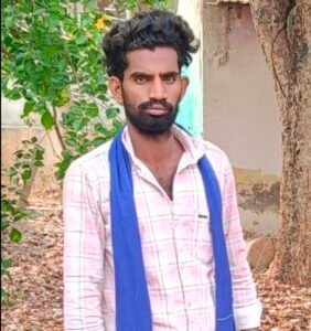 ಮುದಗಲ್ಲ :-ಕಾಗದದ ಚಿಂದಿಗಳಲ್ಲಿ ಭವಿಷ್ಯ ಹುಡುಕುತ್ತಿರುವ ಮಕ್ಕಳು : ಡಕ್ಕಲಿಗ ಸಮುದಾಯದ ಕಣ್ಣೀರಿನ ಕಥೆ …