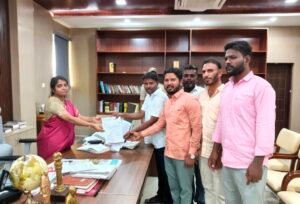 ಮುದಗಲ್ಲ ಪಟ್ಟಣದ ನೀರಿನ ಸಮಸ್ಯೆ ಬಗೆಹರಿಸಲು ರಾಯಚೂರು ಜಿಲ್ಲಾಧಿಕಾರಿ ಯಾದ ಪೂವಿತಾ ಎಸ್. ಅವರಿಗೆ ಮನವಿ..
